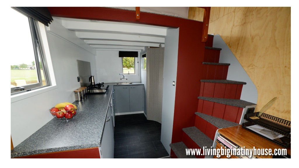 Bretts-Tiny-House-Kitchen-1024x576